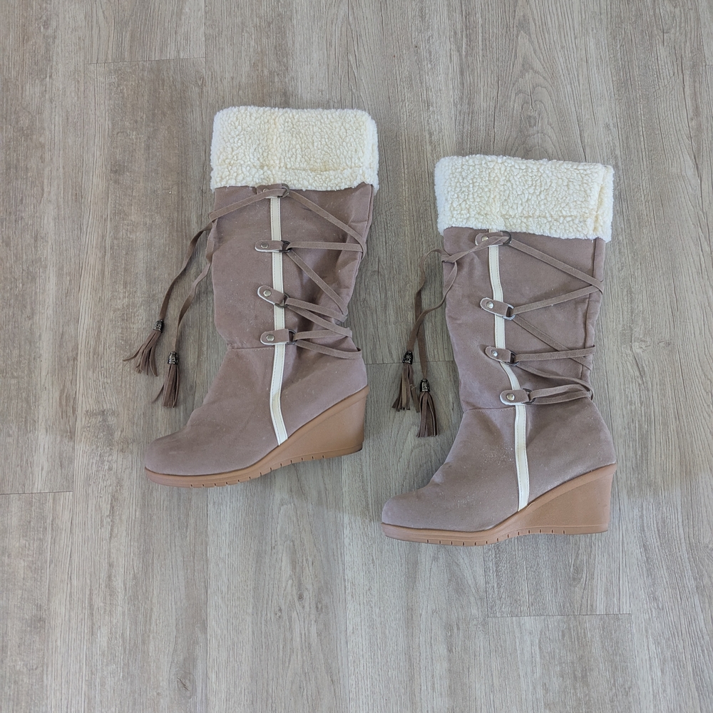 Women's Tan Wedge Boots with Faux Fur Lining